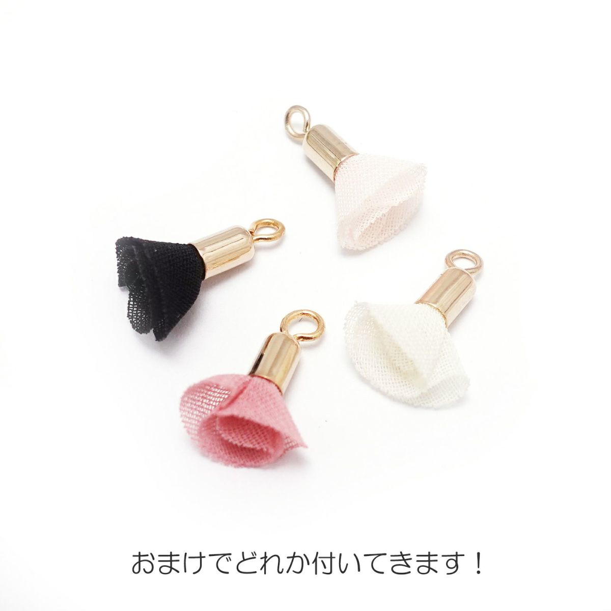 タッセルチャームストラップ付