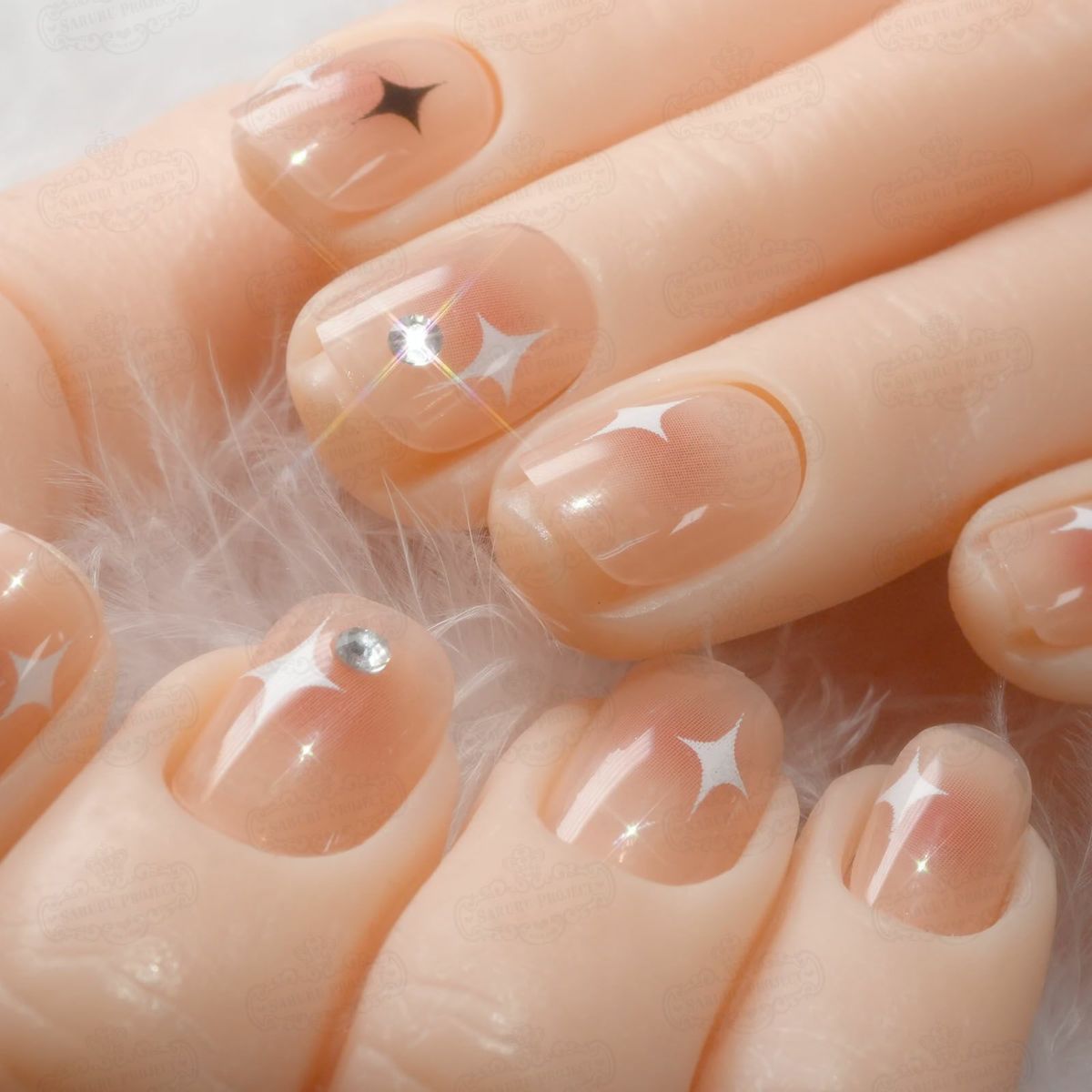 モノクロキラキラ星ネイル[デザイン済ネイルチップ]