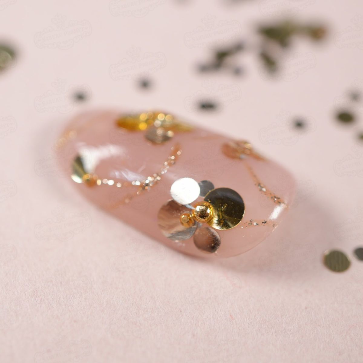 あえて「似ている色」を混ぜました